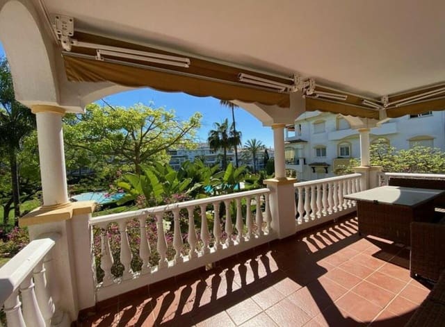 4 soveværelse Lejlighed til leje i La Carolina - Guadalpín, Marbella med swimmingpool garage - € 3.200 (Ref: 8980553)