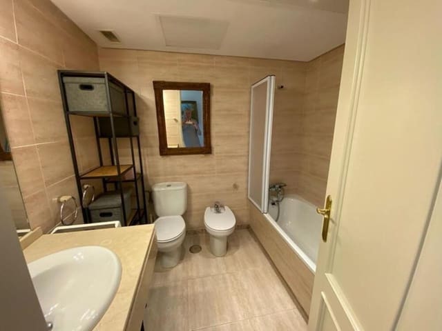 4 soveværelse Lejlighed til leje i La Carolina - Guadalpín, Marbella med swimmingpool garage - € 3.200 (Ref: 8980553)