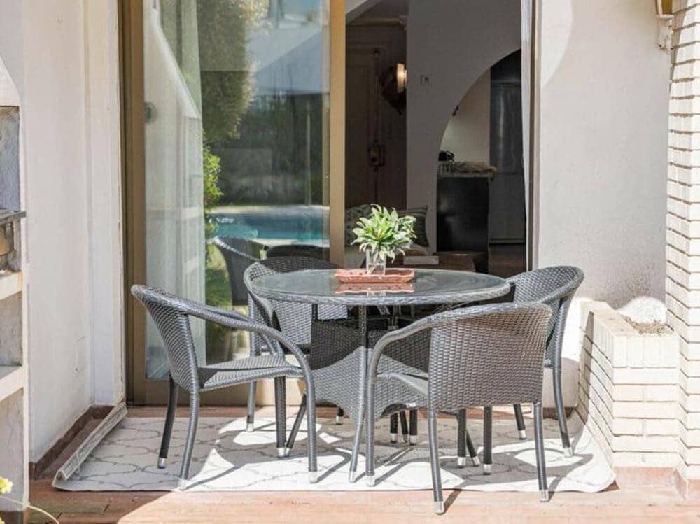 Maison de Ville de 3 chambres à louer à Nueva Andalucia avec piscine garage - 3 500 € (Ref: 8985402)