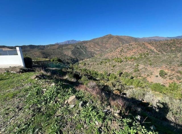 Building Plot for sale in Montemayor - Marbella Club, Benahavís - € 295,000 (Ref: 8987991)