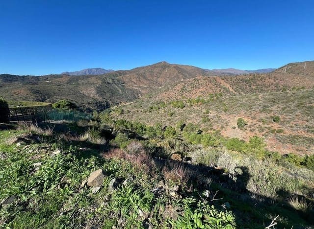 Building Plot for sale in Montemayor - Marbella Club, Benahavís - € 295,000 (Ref: 8987991)