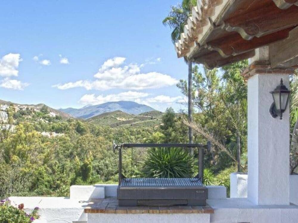 5 soveværelse Villa til salg i Marbella med swimmingpool garage - € 2.995.000 (Ref: 8987992)