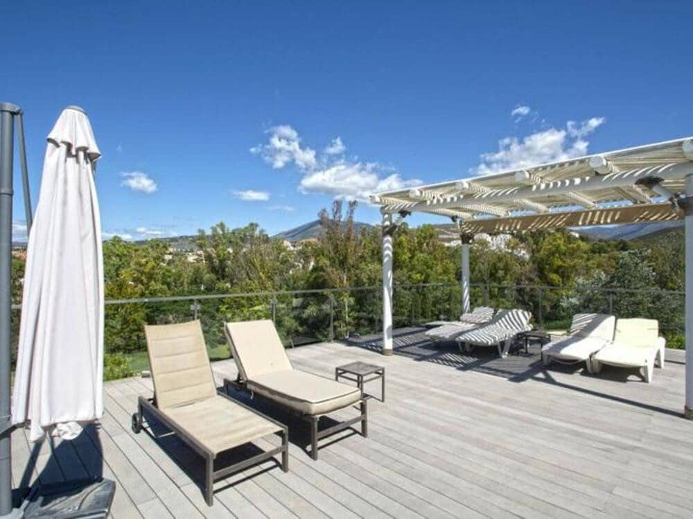 5 soveværelse Villa til salg i Marbella med swimmingpool garage - € 2.995.000 (Ref: 8987992)