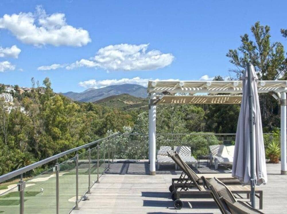 5 soveværelse Villa til salg i Marbella med swimmingpool garage - € 2.995.000 (Ref: 8987992)