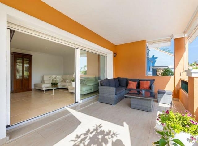 4 camera da letto Casa in vendita in Nueva Andalucía Centro, Marbella con piscina garage - 950.000 € (Rif: 8991997)