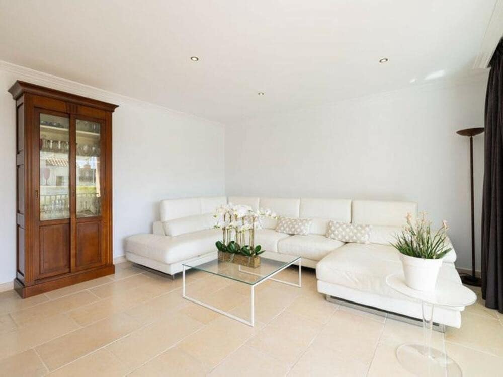 4 sovrum Hus till salu i Marbella med pool garage - 950 000 € (Ref: 8991997)