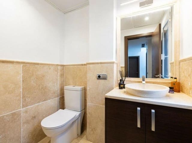 4 camera da letto Casa in vendita in Nueva Andalucía Centro, Marbella con piscina garage - 950.000 € (Rif: 8991997)