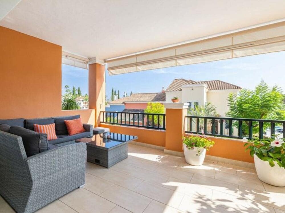 4 sovrum Hus till salu i Marbella med pool garage - 950 000 € (Ref: 8991997)