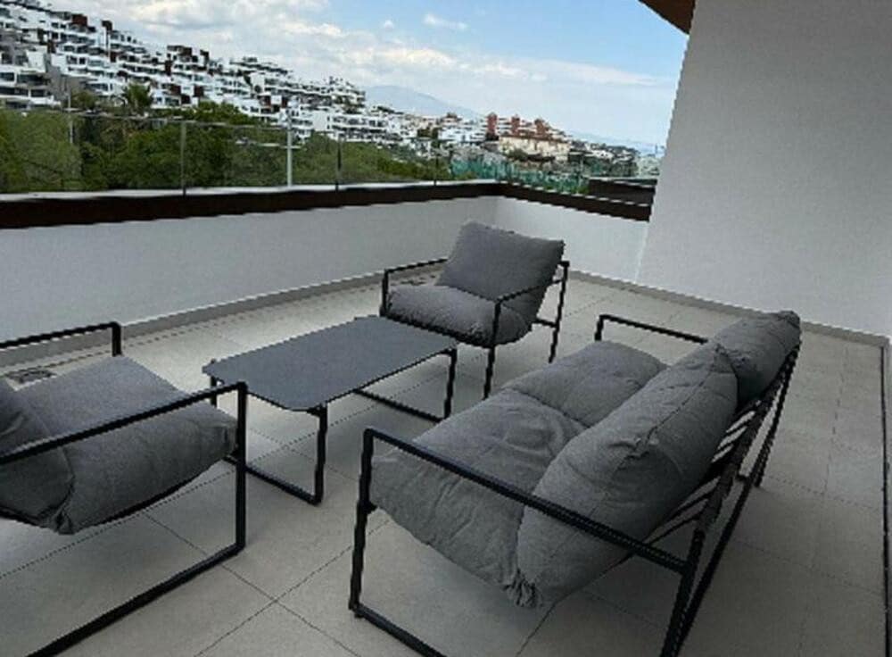 3 Zimmer Apartment zu vermieten in Estepona mit Pool Garage - 3.850 € (Ref: 8993510)