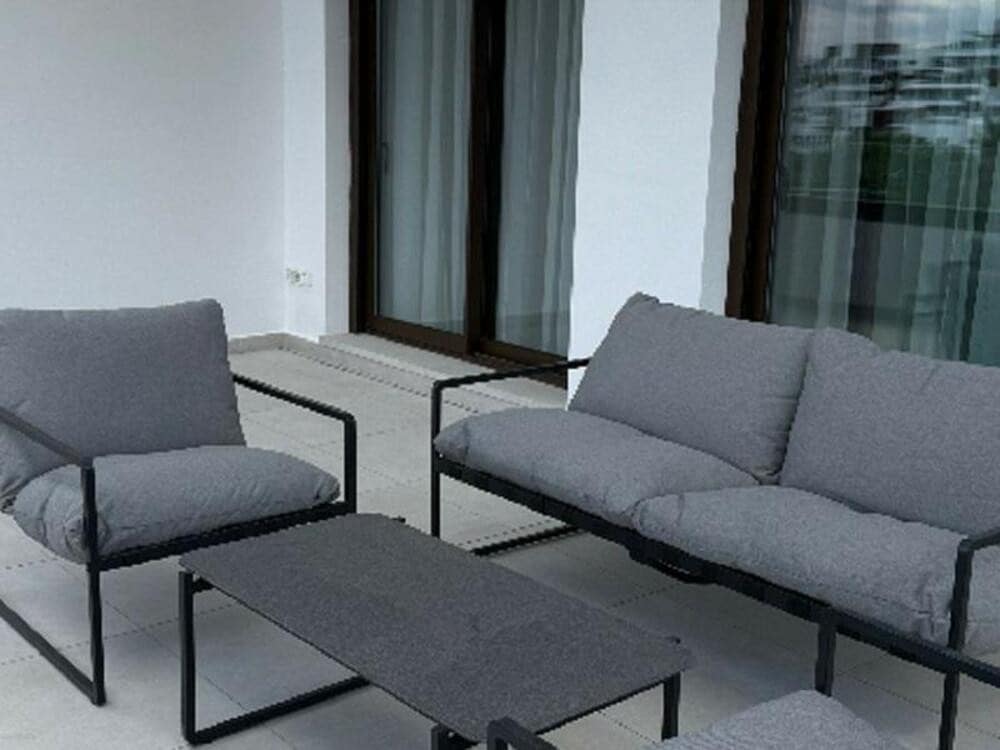 3 Zimmer Apartment zu vermieten in Estepona mit Pool Garage - 3.850 € (Ref: 8993510)