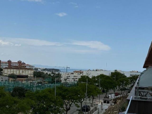 3 camera da letto Appartamento da affittare in Huerta Nueva, Estepona con piscina garage - 3.850 € (Rif: 8993510)