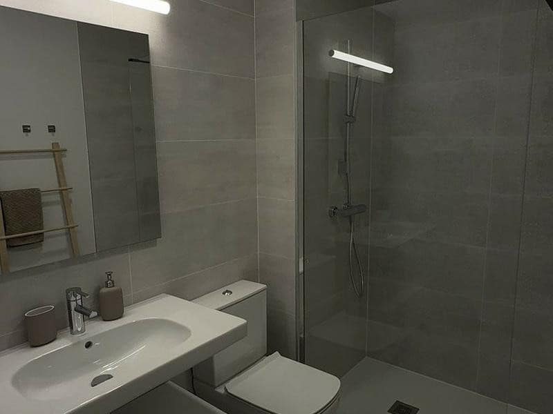 2 Zimmer Apartment zu vermieten in Estepona mit Pool Garage - 2.750 € (Ref: 8993511)