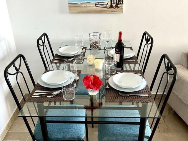 2 quarto Apartamento para venda em Puerto de Estepona, Estepona com piscina - 375 000 € (Ref: 8993512)