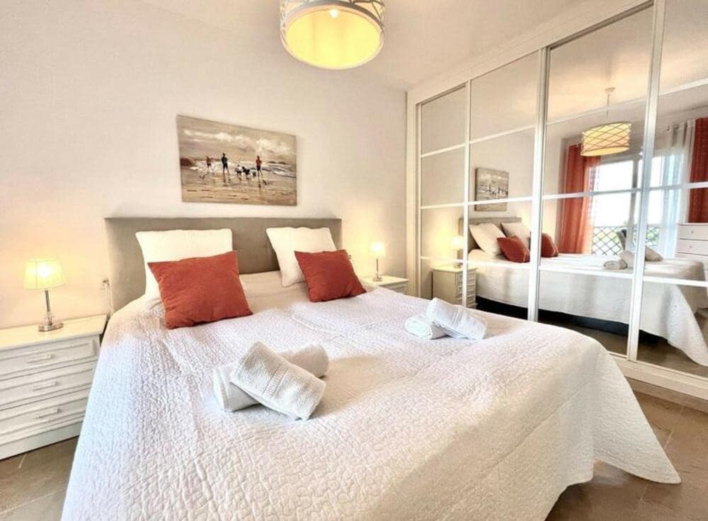 2 slaapkamer Appartement te koop in Estepona met zwembad - € 375.000 (Ref: 8993512)