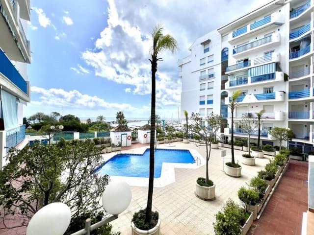 2 chambre Appartement à vendre à Puerto de Estepona, Estepona avec piscine - 375 000 € (Ref: 8993512)