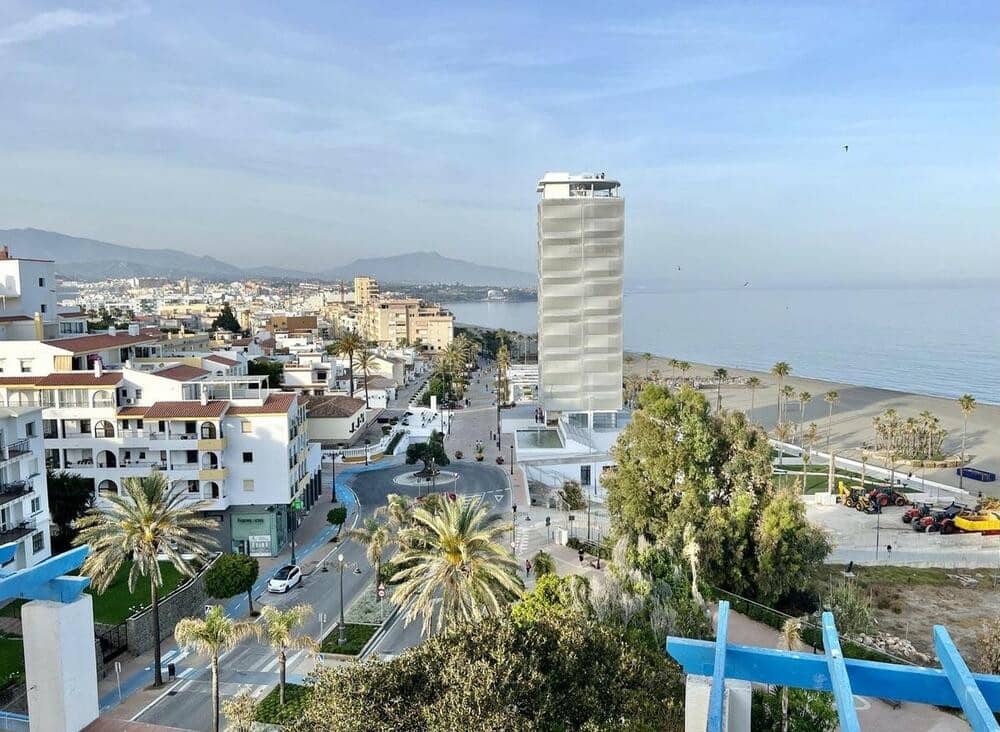 2 slaapkamer Appartement te koop in Estepona met zwembad - € 375.000 (Ref: 8993512)