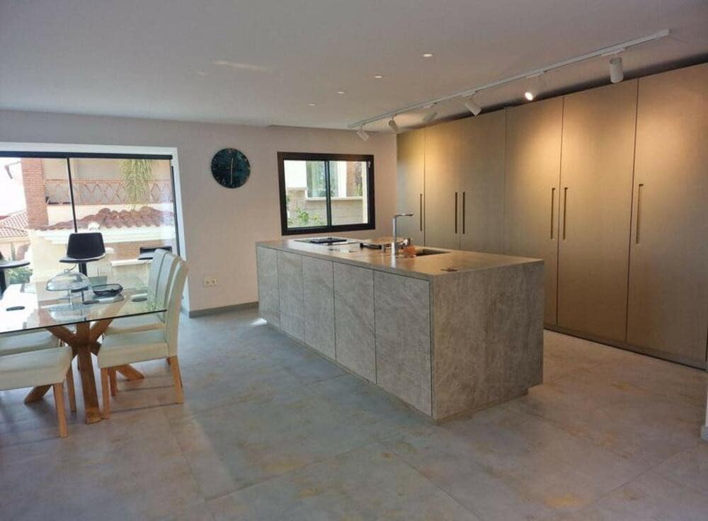 4 slaapkamer Villa te huur in Riviera del Sol met zwembad garage - € 6.000 (Ref: 8993514)