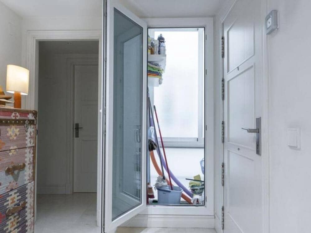 3 soverom Leilighet til leie i Marbella med svømmebasseng garasje - € 3 500 (Ref: 9000937)