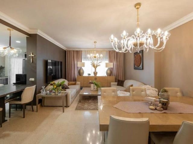 5 slaapkamer Appartement te koop in Los Arqueros - Puerto del Almendro, Benahavís met zwembad garage - € 1.050.000 (Ref: 9000938)