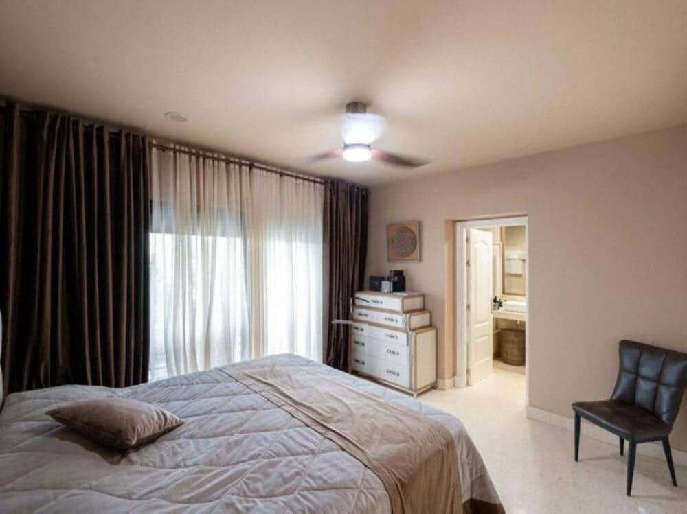 5 sovrum Lägenhet till salu i Benahavis med pool garage - 1 050 000 € (Ref: 9000938)
