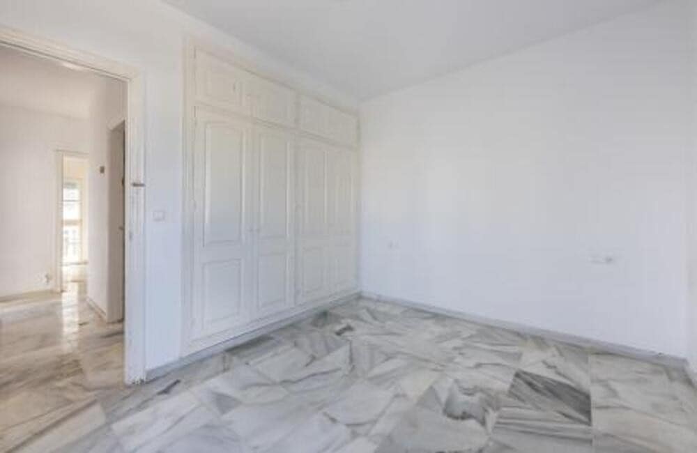 4 soveværelse Villa til salg i Nueva Andalucia med swimmingpool garage - € 1.075.000 (Ref: 9002786)