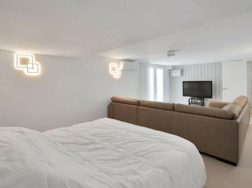 4 quarto Moradia para arrendar em Nueva Andalucia com piscina garagem - 10 000 € (Ref: 9002787)