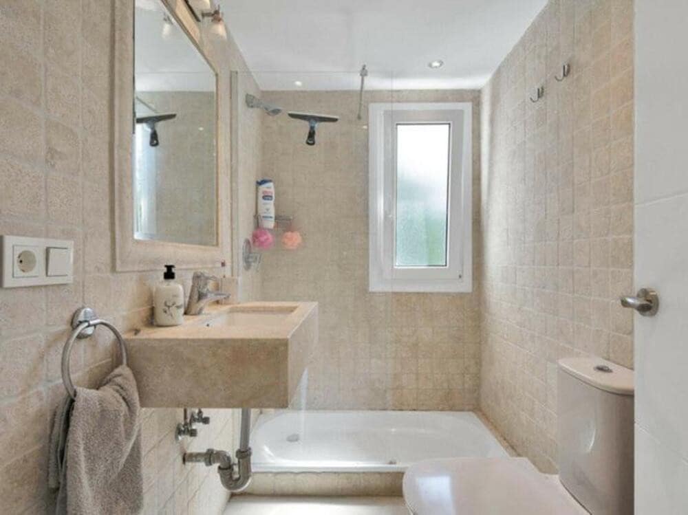 4 quarto Moradia para arrendar em Nueva Andalucia com piscina garagem - 10 000 € (Ref: 9002787)