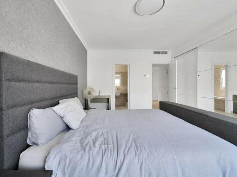 4 quarto Moradia para arrendar em Nueva Andalucia com piscina garagem - 10 000 € (Ref: 9002787)