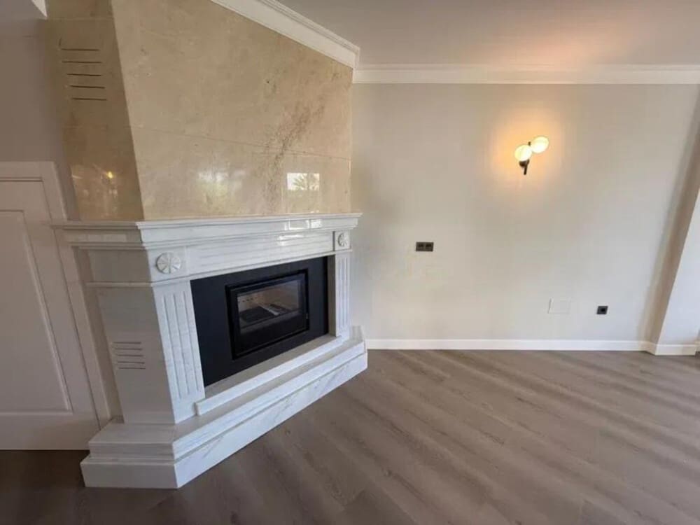 3 soveværelse Byhus til leje i New Golden Mile med swimmingpool garage - € 3.800 (Ref: 9002788)