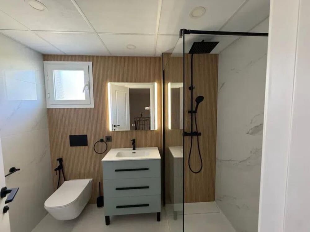 3 soveværelse Byhus til leje i New Golden Mile med swimmingpool garage - € 3.800 (Ref: 9002788)