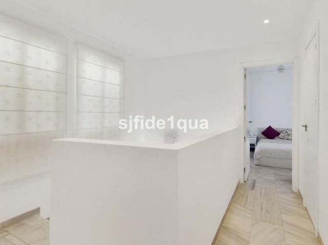 3 quarto Moradia para venda em Estepona Golf, Estepona - 1 200 000 € (Ref: 9007291)