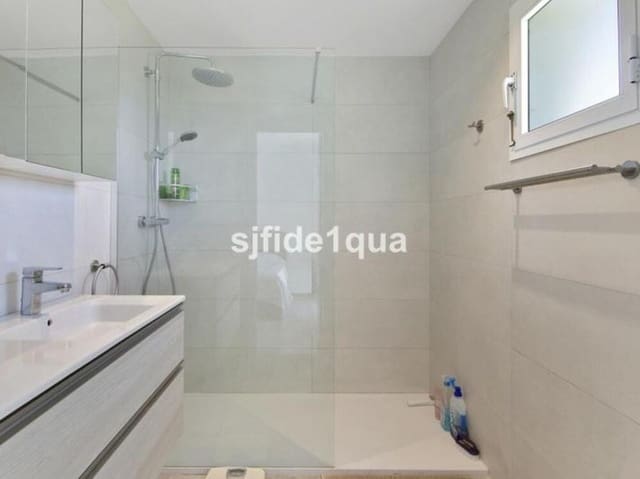 3 quarto Moradia para venda em Estepona Golf, Estepona - 1 200 000 € (Ref: 9007291)