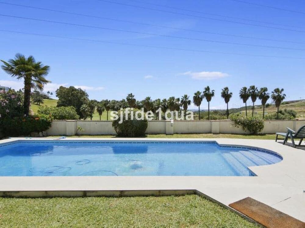 3 soveværelse Villa til salg i Estepona - € 1.200.000 (Ref: 9007291)