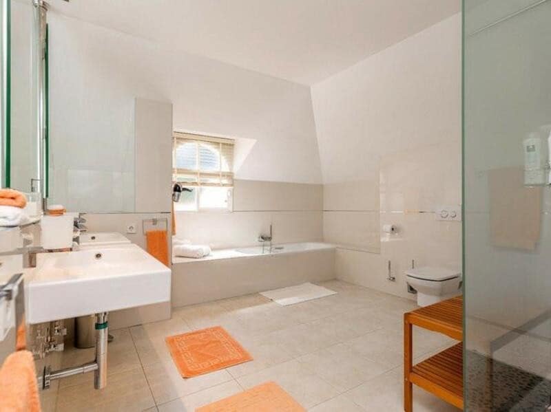 6 sovrum Villa att hyra i La Quinta med pool garage - 16 000 € (Ref: 9007295)