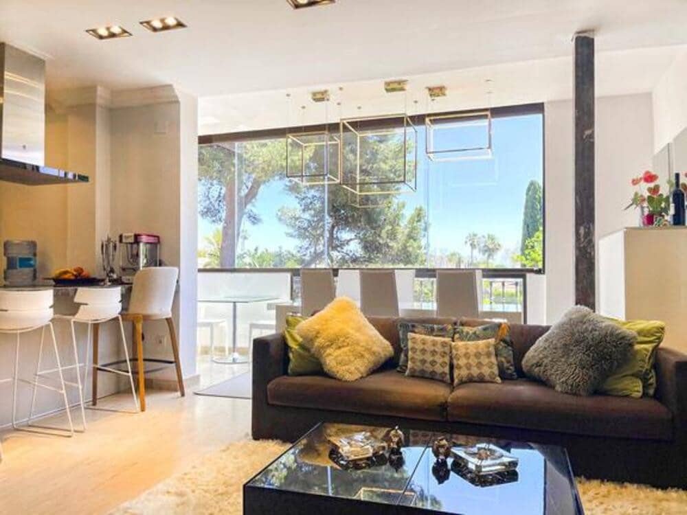 3 quarto Apartamento para arrendar em El Paraiso com piscina garagem - 2 500 € (Ref: 9007296)