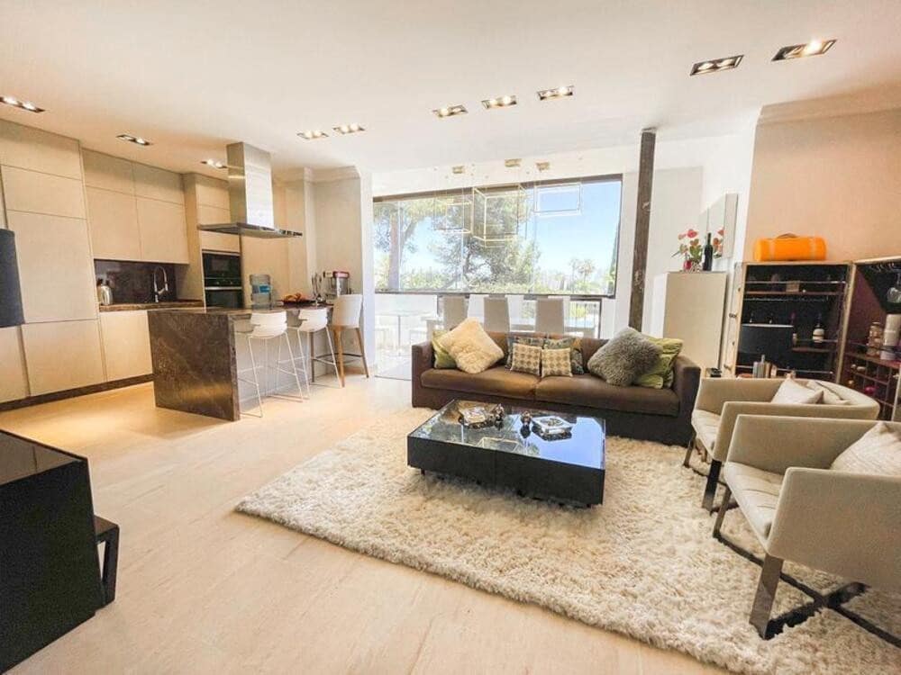 3 quarto Apartamento para arrendar em El Paraiso com piscina garagem - 2 500 € (Ref: 9007296)