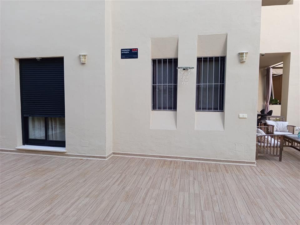 3 quarto Apartamento para venda em New Golden Mile com piscina garagem - 485 000 € (Ref: 9012194)