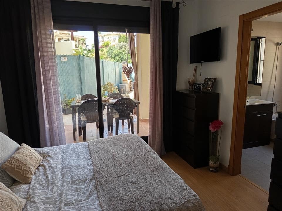 3 quarto Apartamento para venda em New Golden Mile com piscina garagem - 485 000 € (Ref: 9012194)