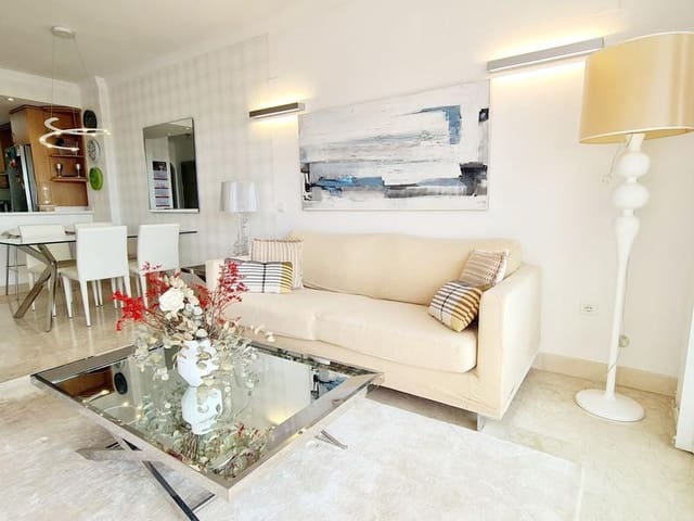 2 makuuhuone Huoneisto vuokrattavana paikassa Elviria, Marbella mukana uima-altaan 
autotalli - 2 000 € (Ref: 9013708)
