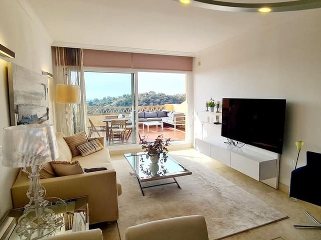 2 makuuhuone Huoneisto vuokrattavana paikassa Elviria, Marbella mukana uima-altaan 
autotalli - 2 000 € (Ref: 9013708)