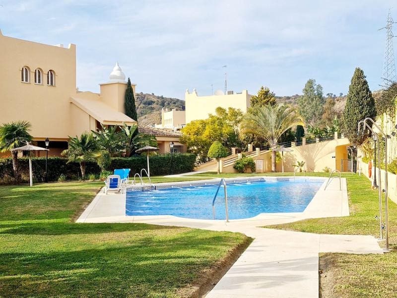 2 makuuhuone Huoneisto vuokrattavana paikassa Marbella mukana uima-altaan 
autotalli - 2 000 € (Ref: 9013708)