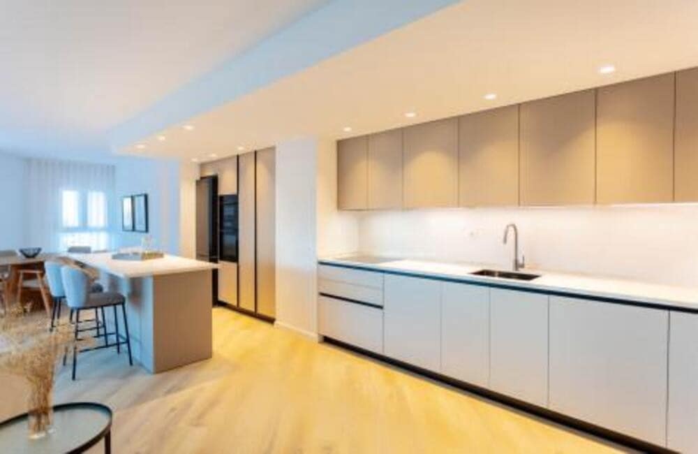 4 makuuhuone Huoneisto myytävänä paikassa Marbella mukana uima-altaan 
autotalli - 675 000 € (Ref: 9013709)