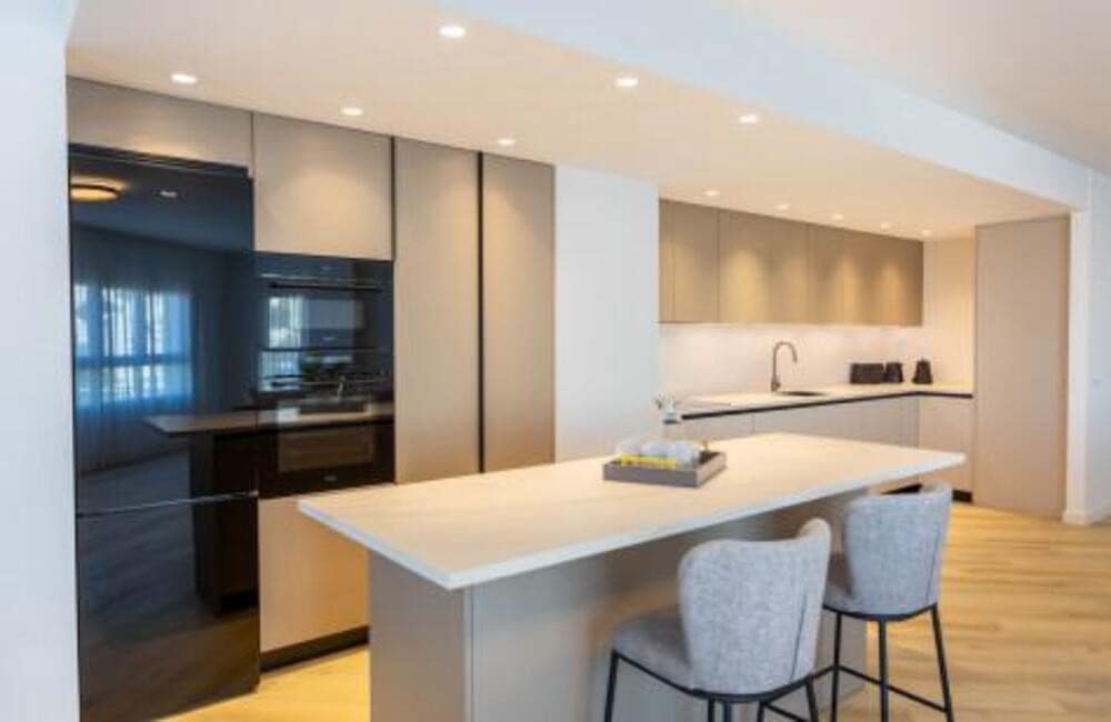 4 slaapkamer Appartement te koop in Marbella met zwembad garage - € 675.000 (Ref: 9013709)