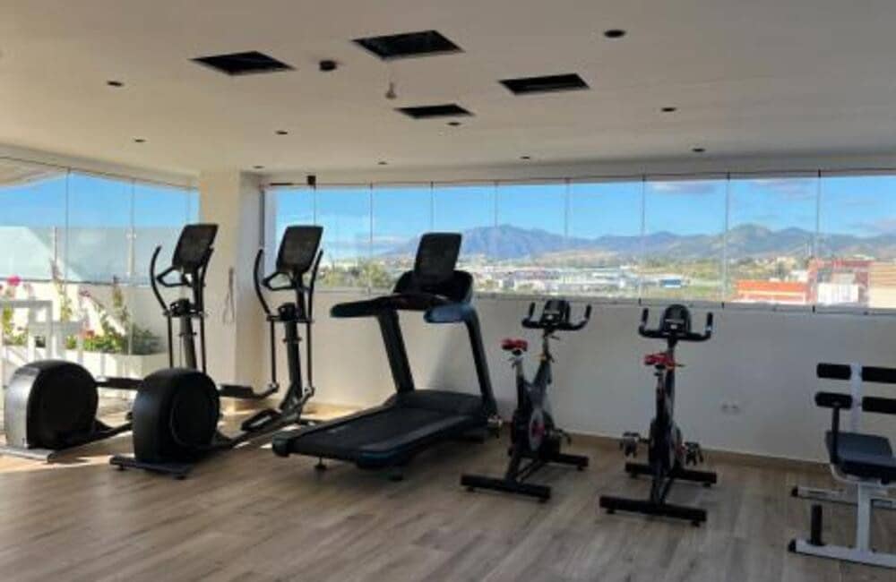 4 slaapkamer Appartement te koop in Marbella met zwembad garage - € 675.000 (Ref: 9013709)