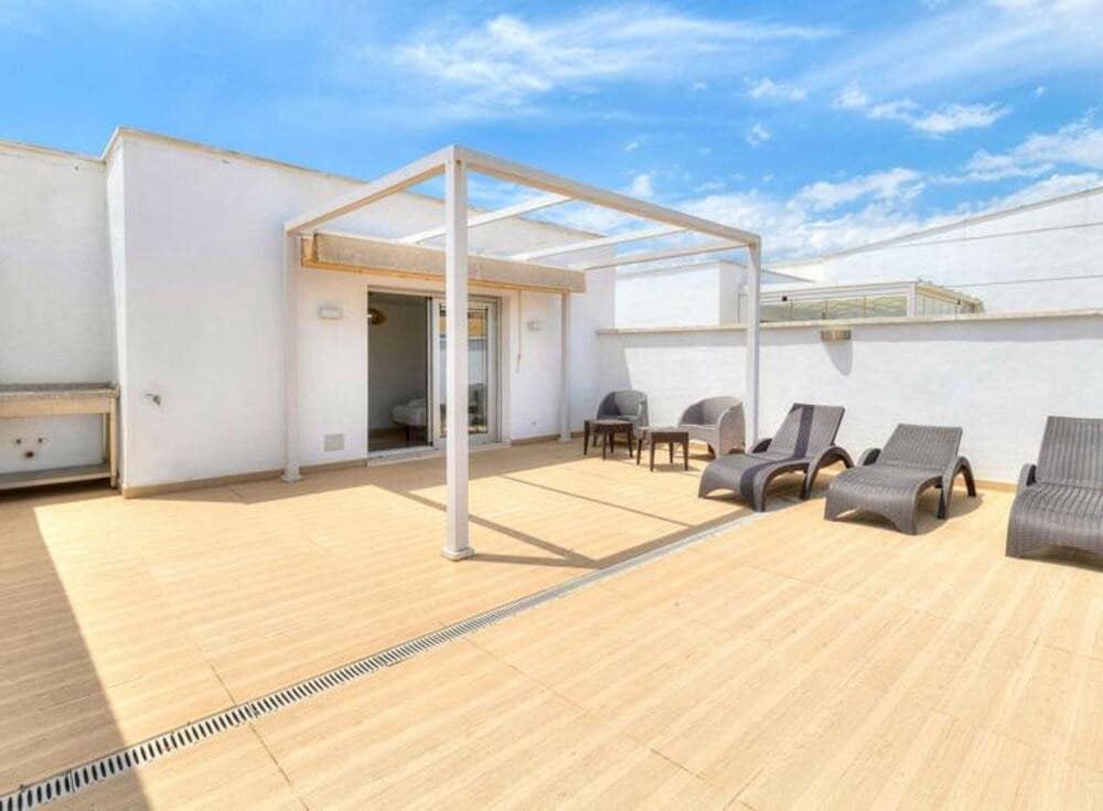 3 sypialnia Penthouse na sprzedaż w San Pedro de Alcantara z basenem garażem - 790 000 € (Ref: 9017201)