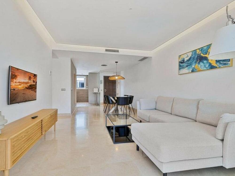3 sypialnia Penthouse na sprzedaż w San Pedro de Alcantara z basenem garażem - 790 000 € (Ref: 9017201)
