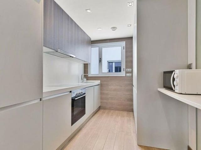 3 soverom Penthouse til salgs i Nueva Alcántara, Marbella med svømmebasseng garasje - € 790 000 (Ref: 9017201)