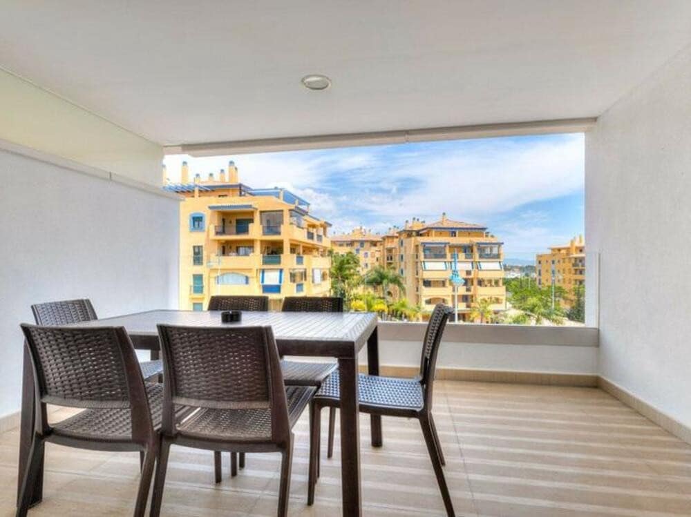 3 sypialnia Penthouse na sprzedaż w San Pedro de Alcantara z basenem garażem - 790 000 € (Ref: 9017201)