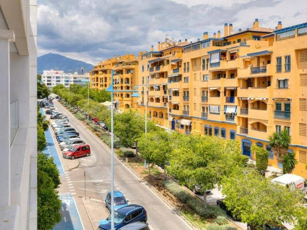 3 sypialnia Penthouse na sprzedaż w San Pedro de Alcantara z basenem garażem - 790 000 € (Ref: 9017201)