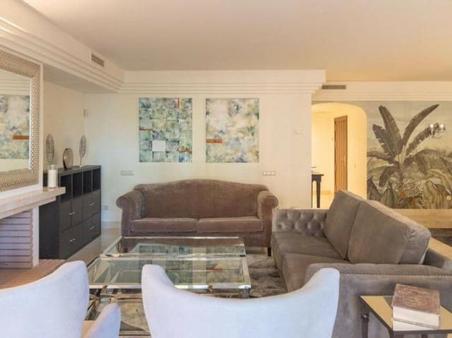 3 soverom Leilighet til leie i Nueva Andalucía Centro, Marbella med svømmebasseng - € 4 900 (Ref: 9017203)